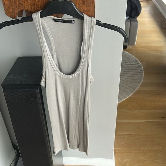 MAGGIE WARD Women's Cream Sheer Drape Neck Sleeveless Top Size S - Picture 7 of 11